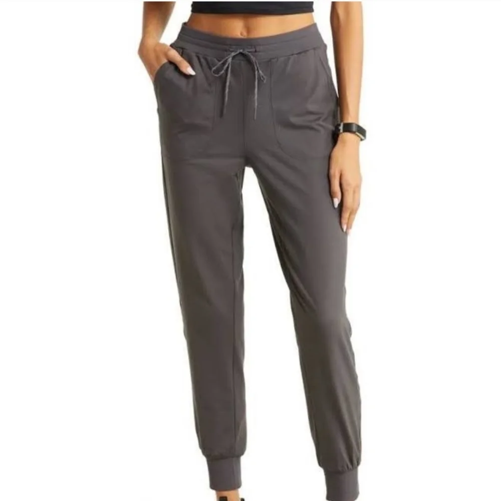 Zella Live In Gray Pocket Joggers, Medium - Picture 1 of 7